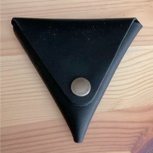 Portland Leather Goods triangle case NEW